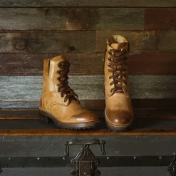 August Boots