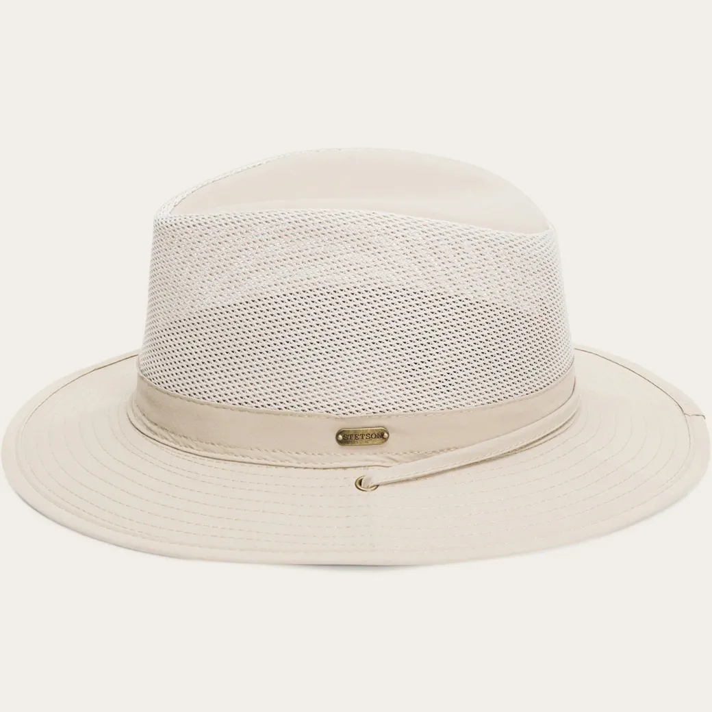 Berghund 'No Fly Zone' Mesh Hat
